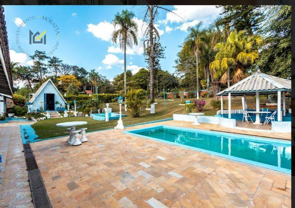 Chácara à venda com 5 quartos, 295m² - Foto 1