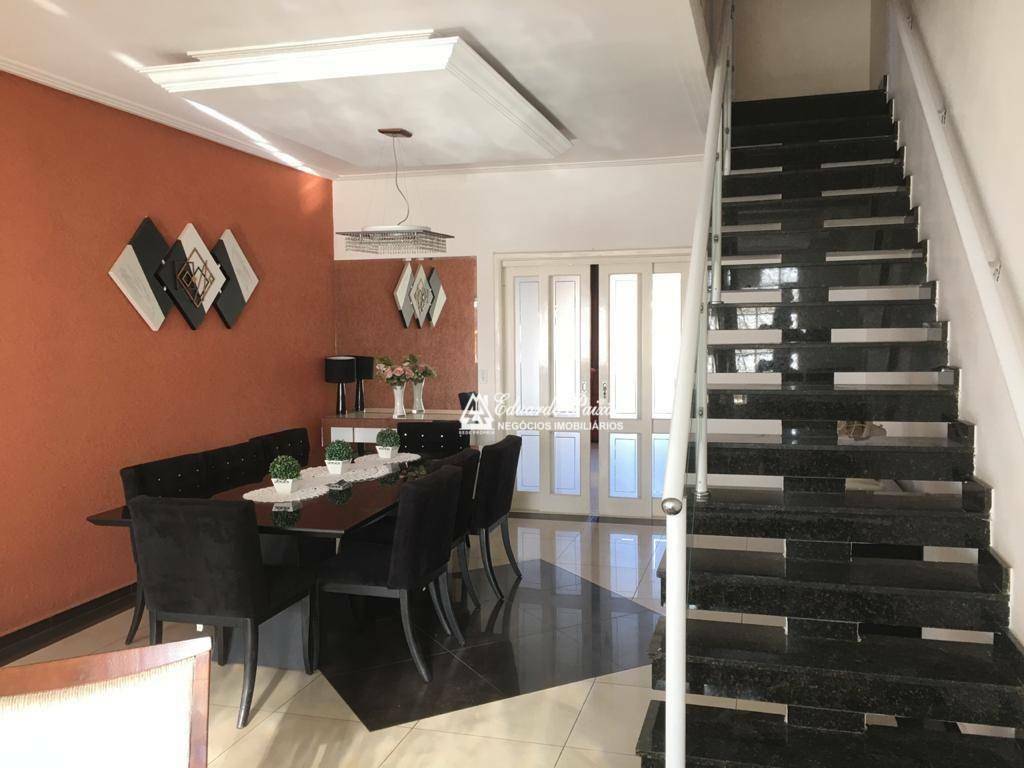 Sobrado à venda com 4 quartos, 372m² - Foto 6