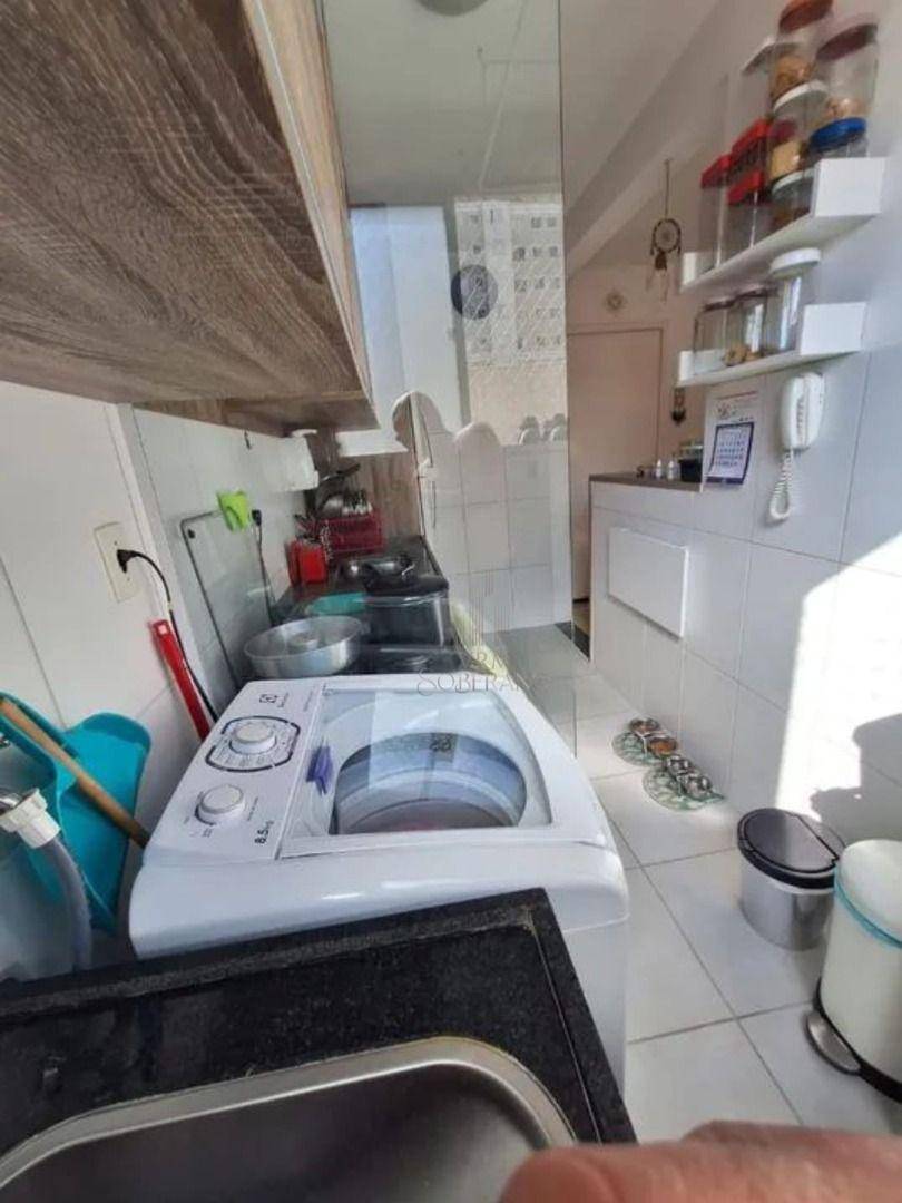 Apartamento à venda com 2 quartos, 56m² - Foto 2