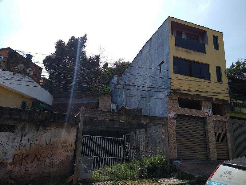Casa à venda com 3 quartos, 275m² - Foto 4