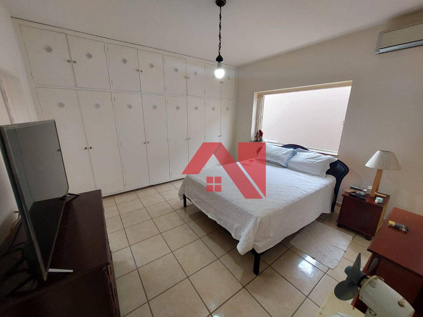 Casa à venda com 3 quartos, 180m² - Foto 8