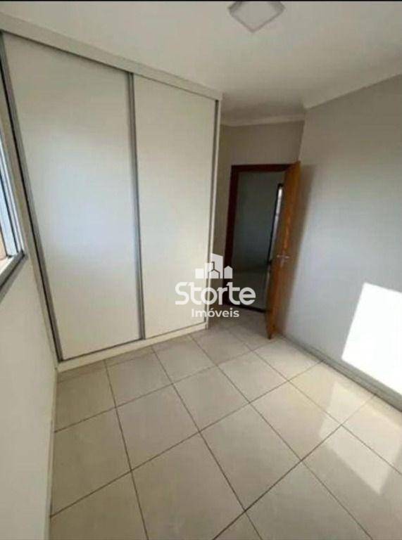 Apartamento à venda com 2 quartos, 64m² - Foto 10