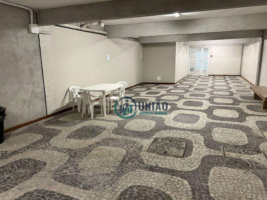 Apartamento à venda com 3 quartos, 130m² - Foto 23