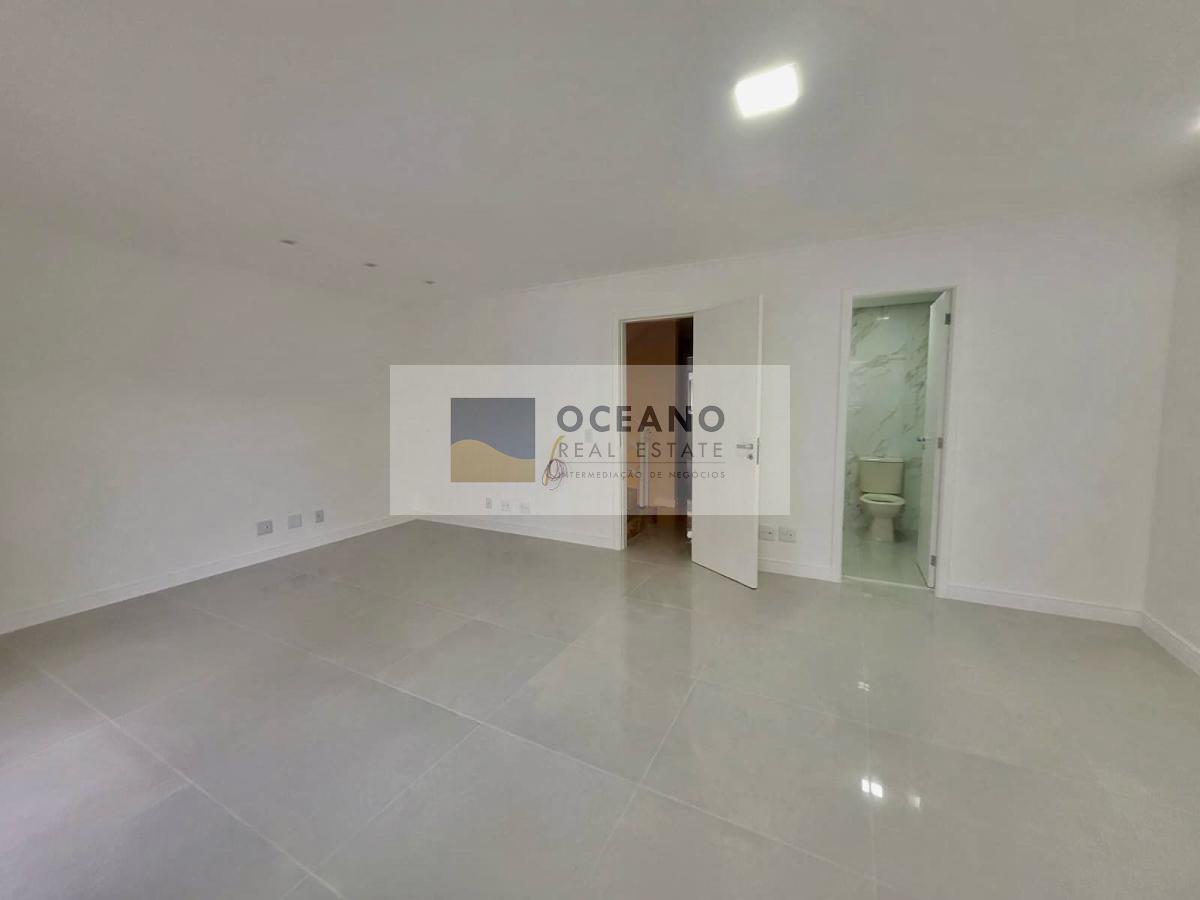 Casa de Condomínio à venda com 5 quartos, 226m² - Foto 40