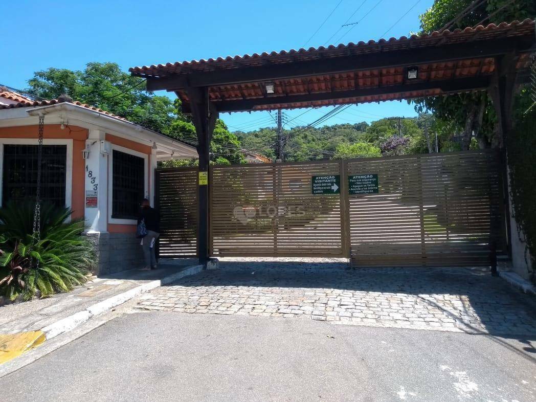 Casa de Condomínio à venda com 4 quartos, 350m² - Foto 18