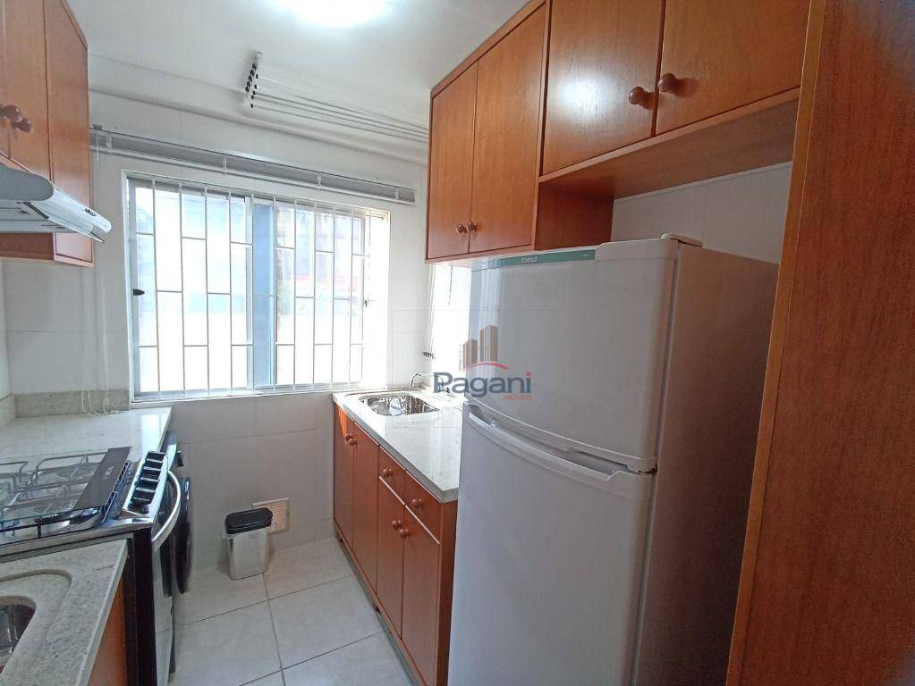 Apartamento para alugar com 2 quartos, 42m² - Foto 8