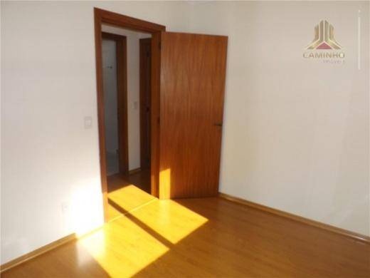 Apartamento à venda com 2 quartos, 80m² - Foto 2