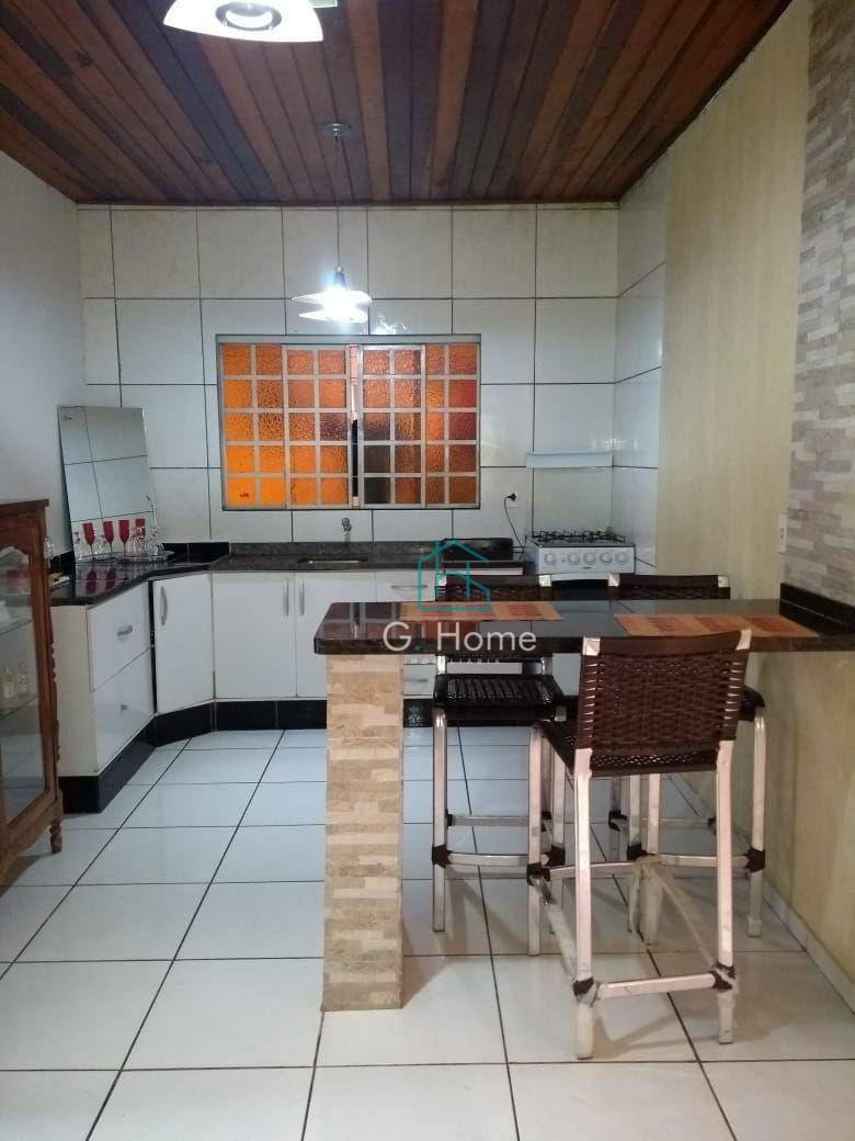 Casa à venda com 4 quartos, 80m² - Foto 11