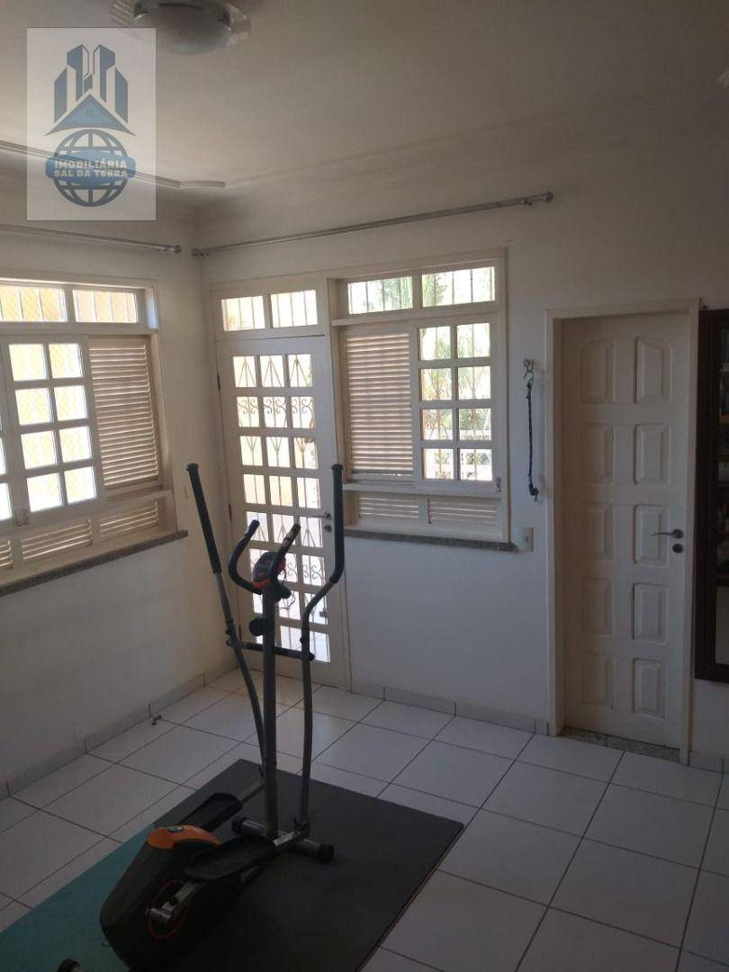 Casa à venda com 6 quartos, 2m² - Foto 11