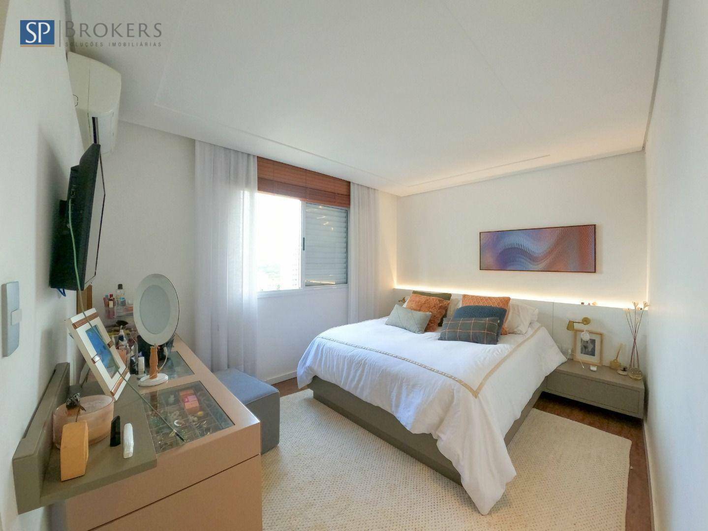 Apartamento à venda com 4 quartos, 208m² - Foto 18