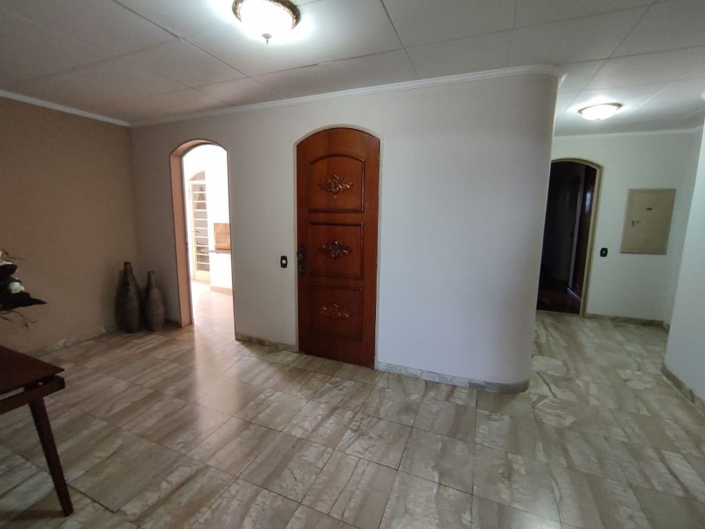 Apartamento à venda com 3 quartos, 300m² - Foto 8