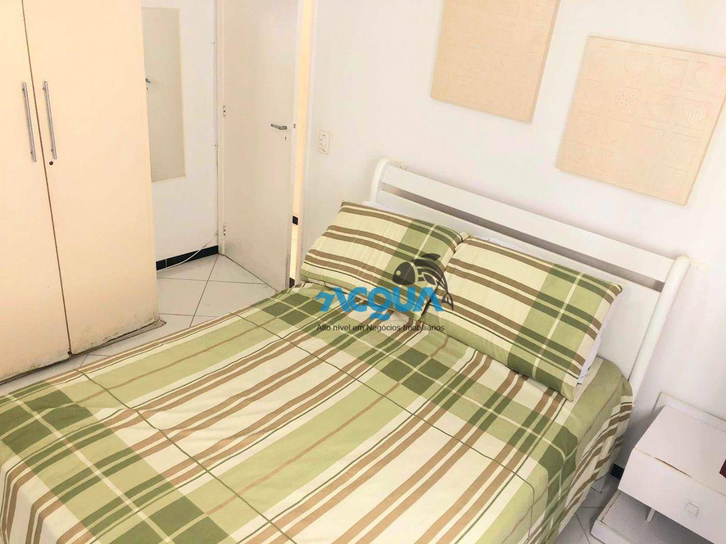 Apartamento à venda com 2 quartos, 70m² - Foto 3