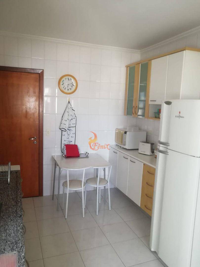 Apartamento à venda com 3 quartos, 136m² - Foto 22