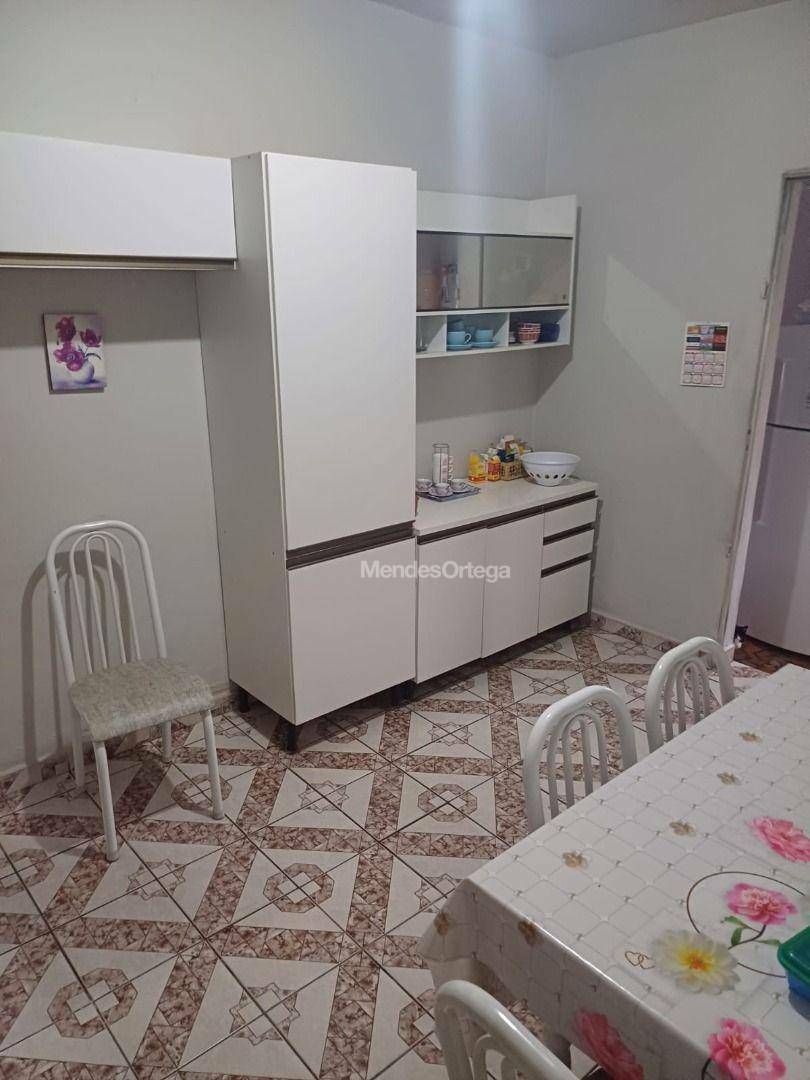 Casa à venda com 5 quartos, 280m² - Foto 12