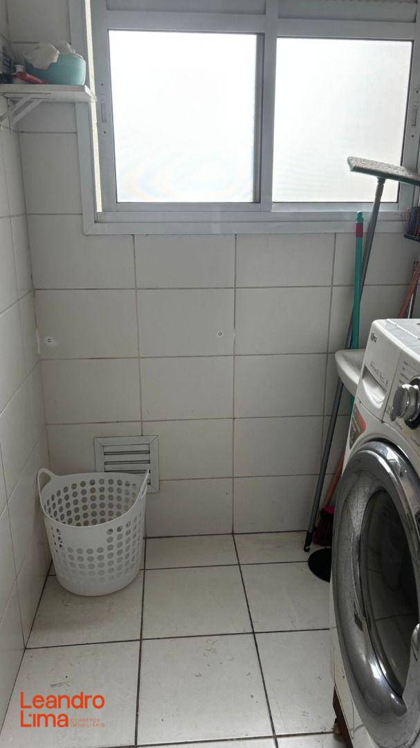 Apartamento para alugar com 3 quartos, 63m² - Foto 5