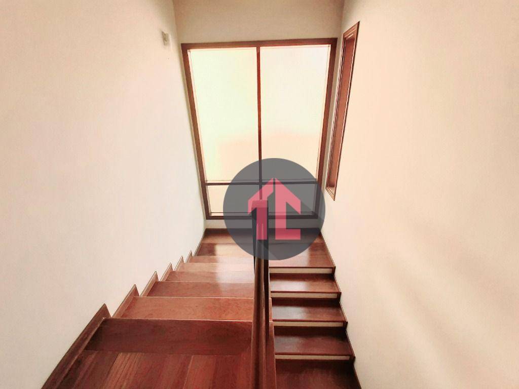 Sobrado à venda com 3 quartos, 281m² - Foto 32