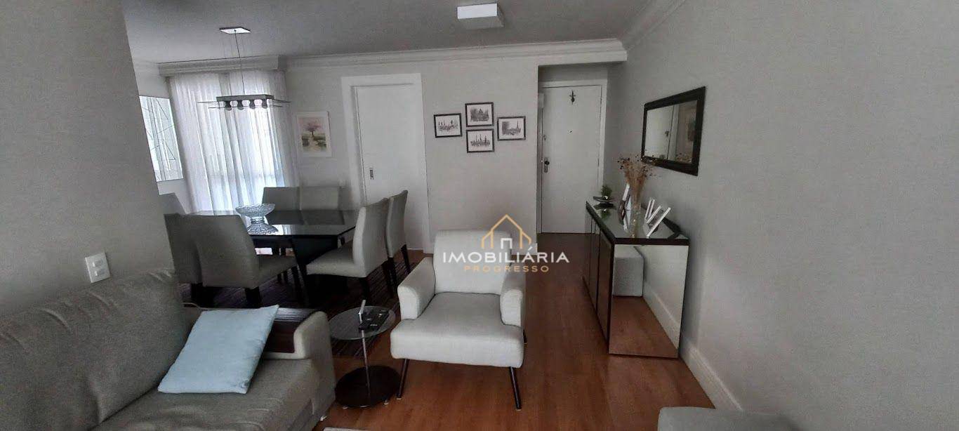 Apartamento à venda com 3 quartos, 107m² - Foto 12