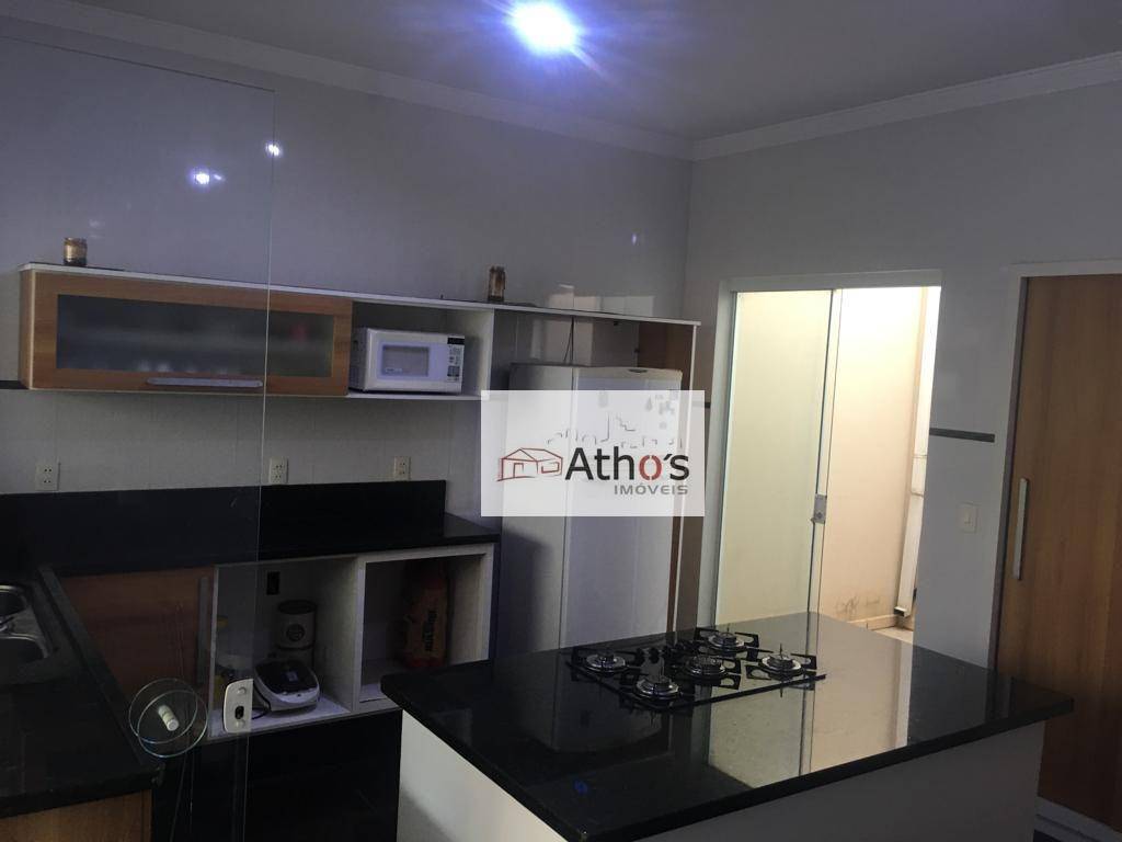 Casa à venda com 3 quartos, 178m² - Foto 12