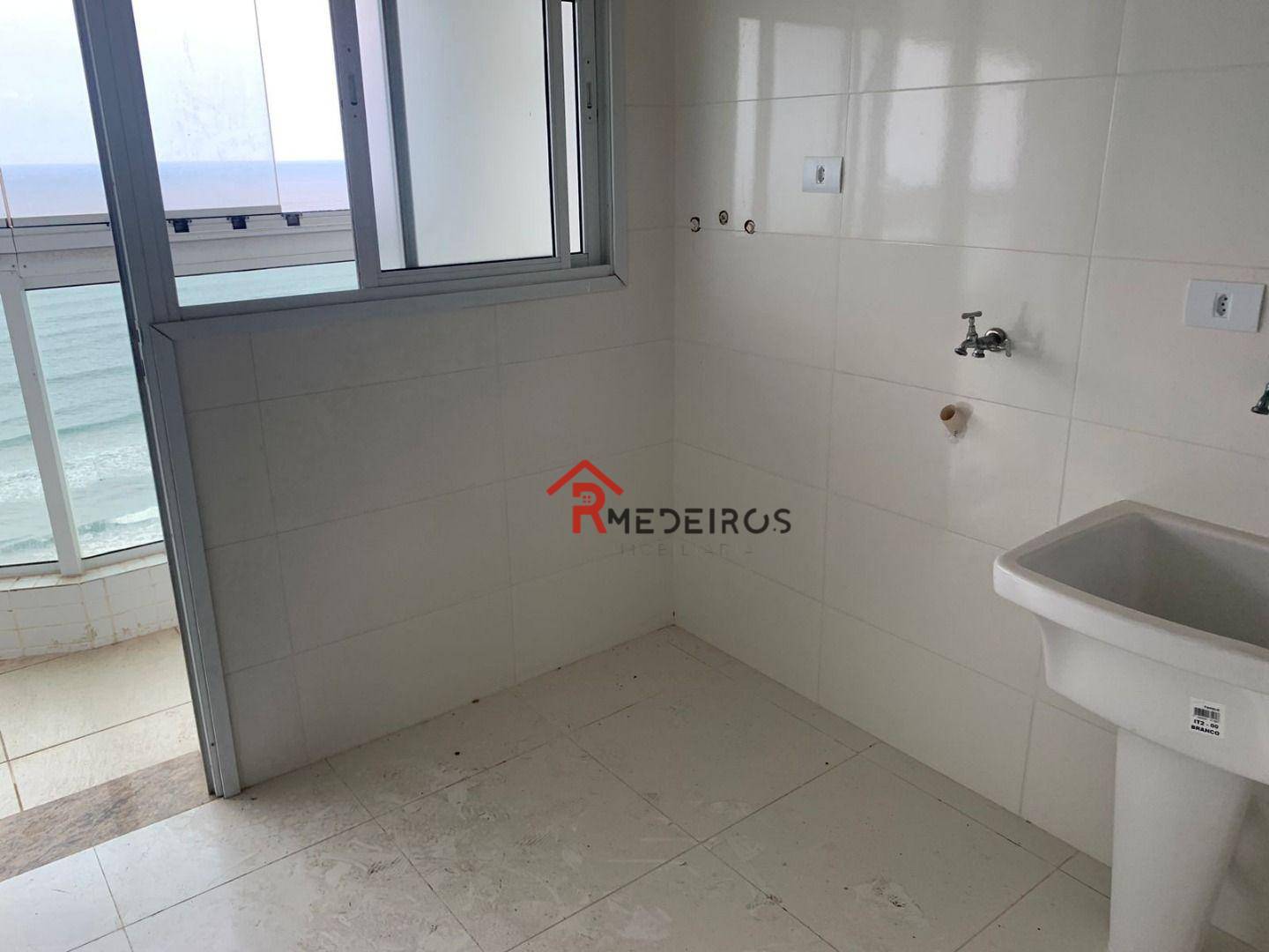 Apartamento à venda com 3 quartos, 206m² - Foto 12