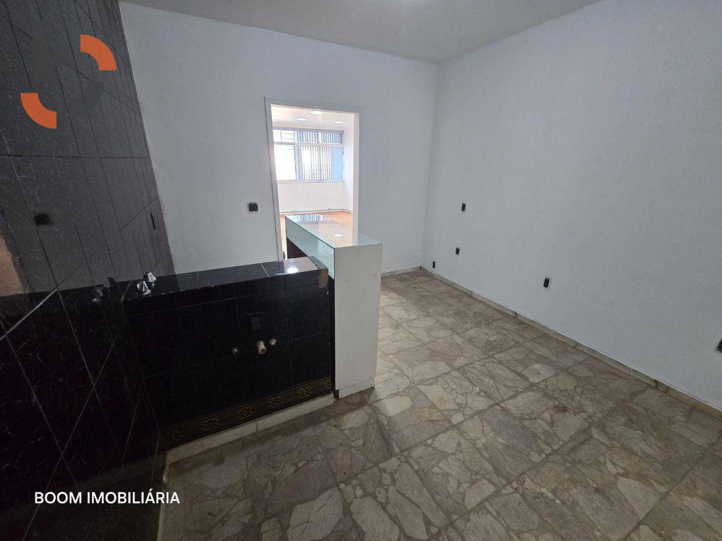 Apartamento para alugar com 3 quartos, 95m² - Foto 12