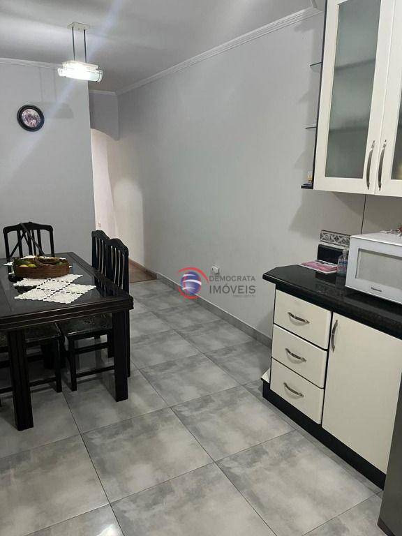 Sobrado à venda com 3 quartos, 219m² - Foto 17