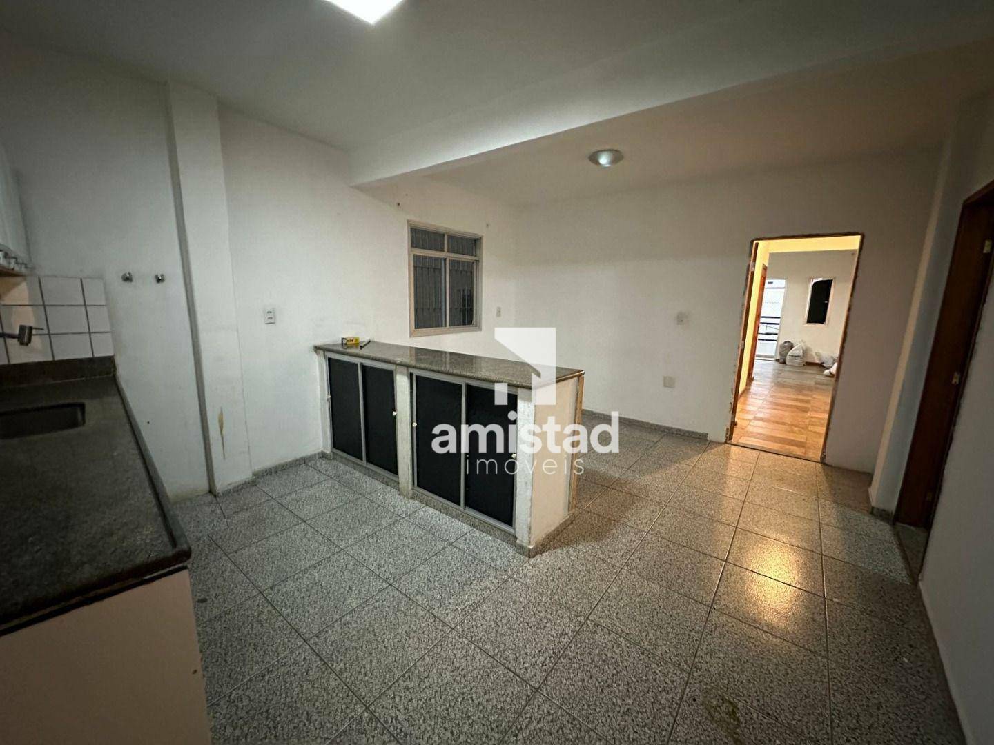 Apartamento à venda com 3 quartos, 150m² - Foto 5