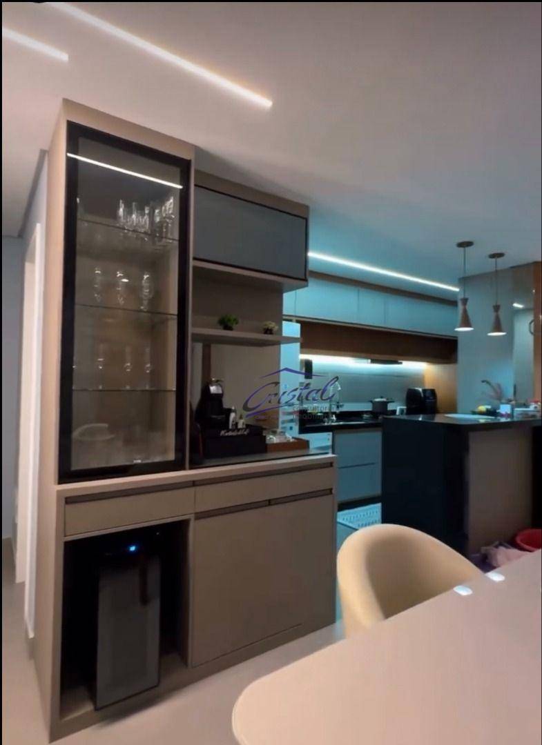 Apartamento à venda com 3 quartos, 118m² - Foto 10