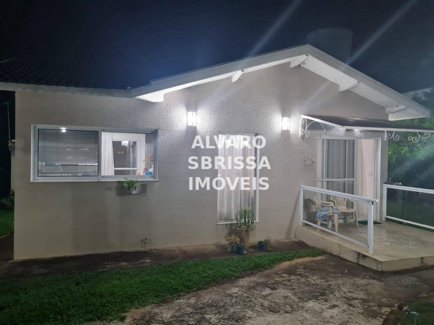 Casa de Condomínio à venda com 2 quartos, 300m² - Foto 1