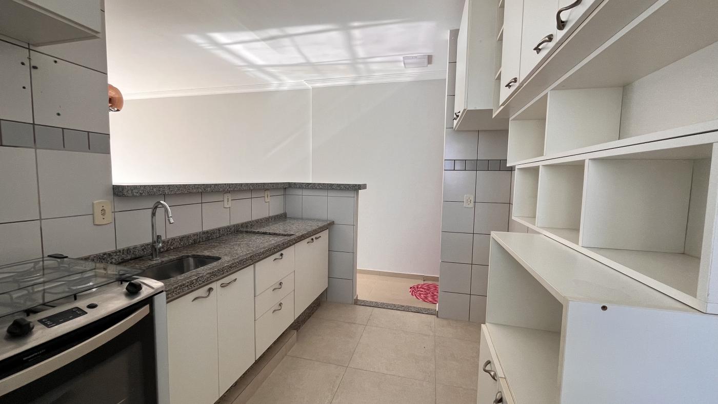 Apartamento à venda com 3 quartos, 77m² - Foto 11