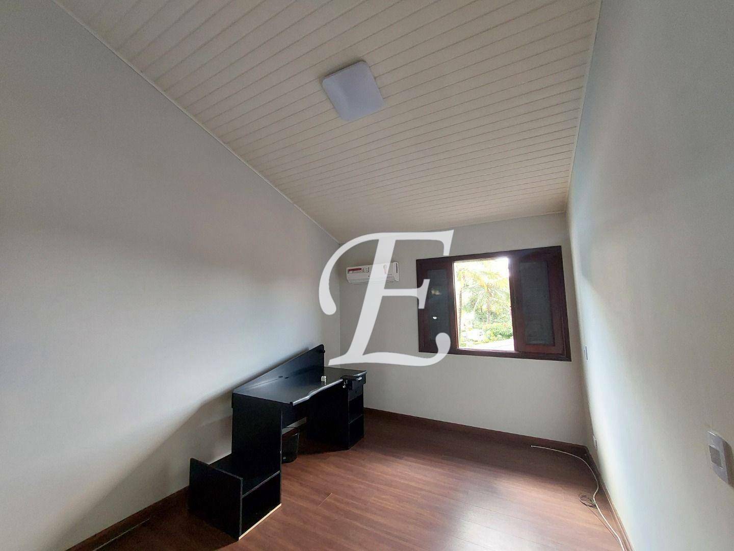 Casa de Condomínio para alugar com 4 quartos, 362m² - Foto 74