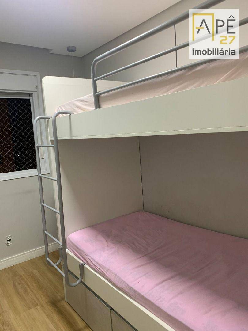 Apartamento à venda com 2 quartos, 75m² - Foto 11