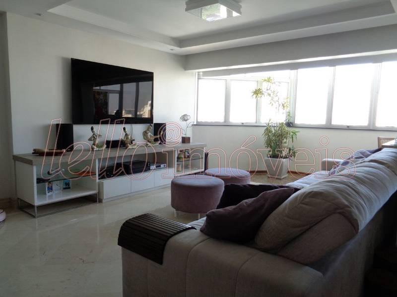 Apartamento para alugar com 3 quartos, 248m² - Foto 1