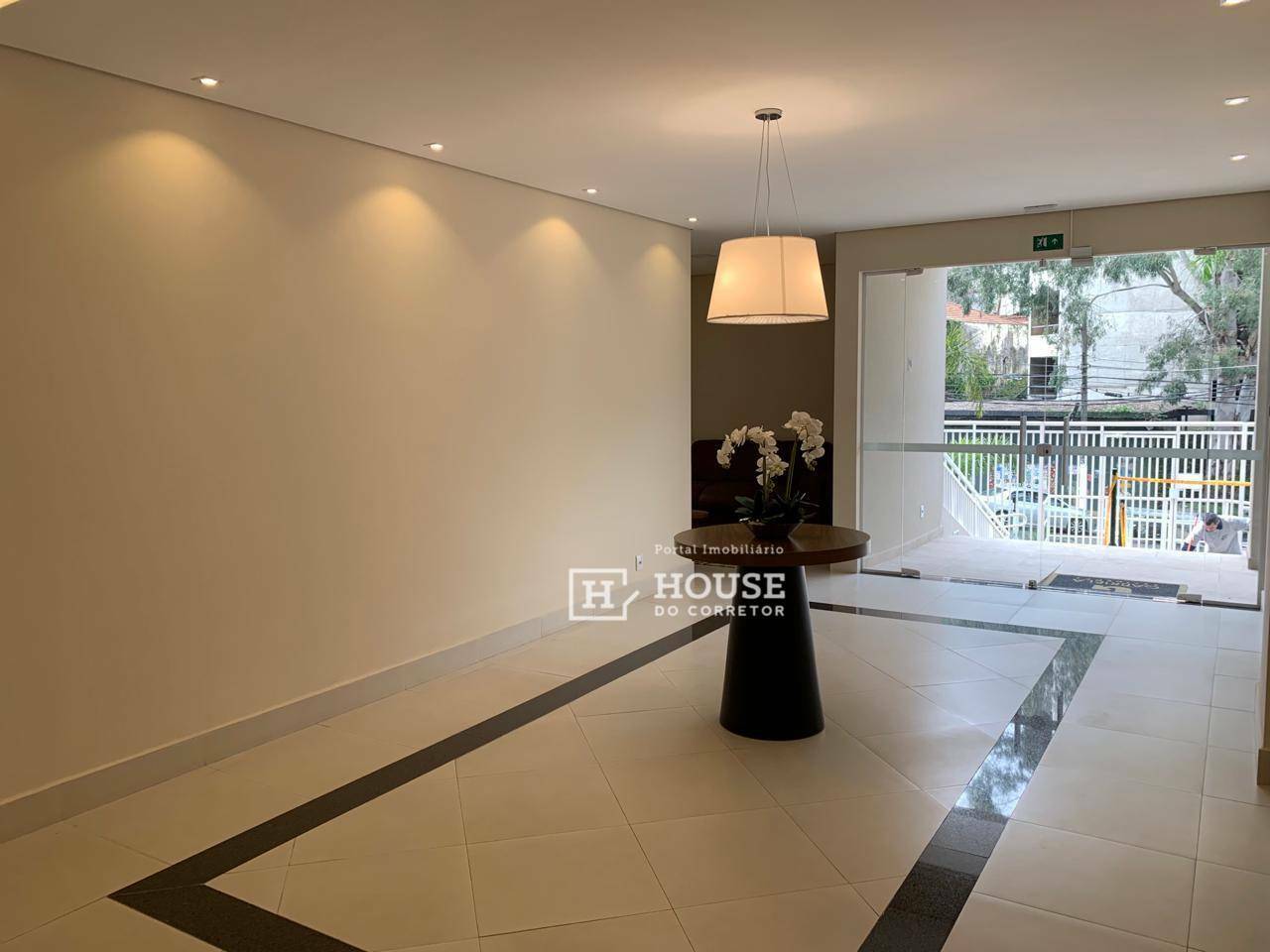 Apartamento à venda com 2 quartos, 67m² - Foto 11