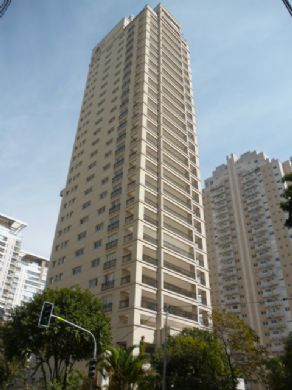 Apartamento à venda com 4 quartos, 350m² - Foto 1