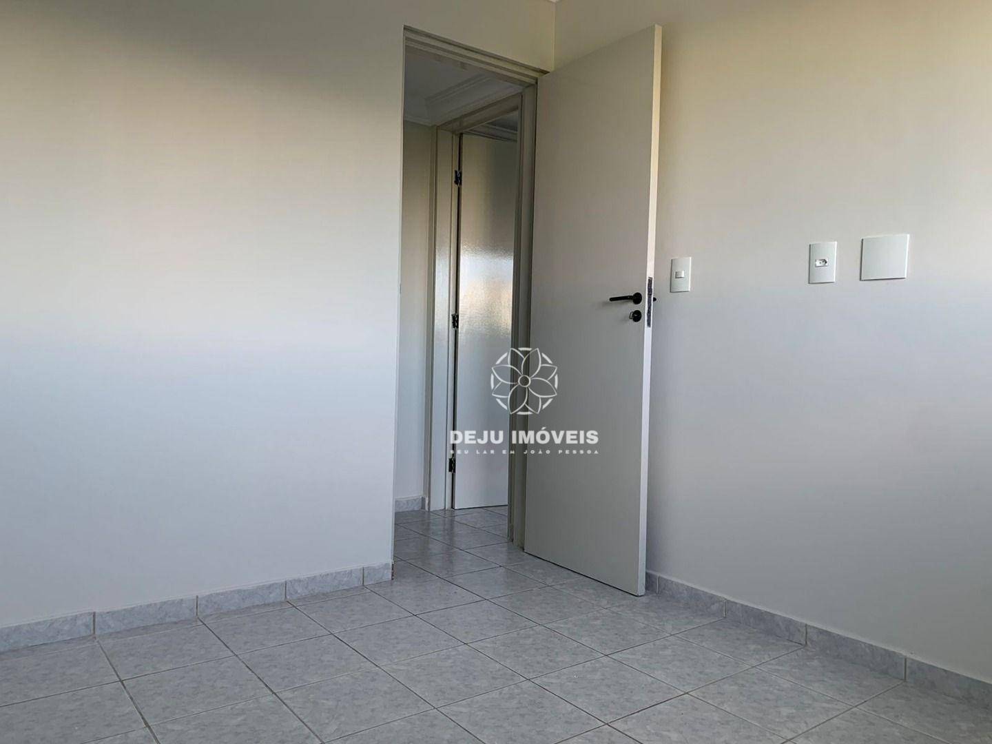 Apartamento à venda com 2 quartos, 82m² - Foto 12