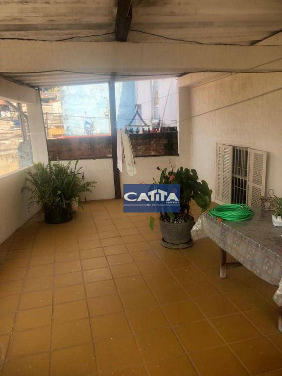 Sobrado à venda com 5 quartos, 200m² - Foto 14