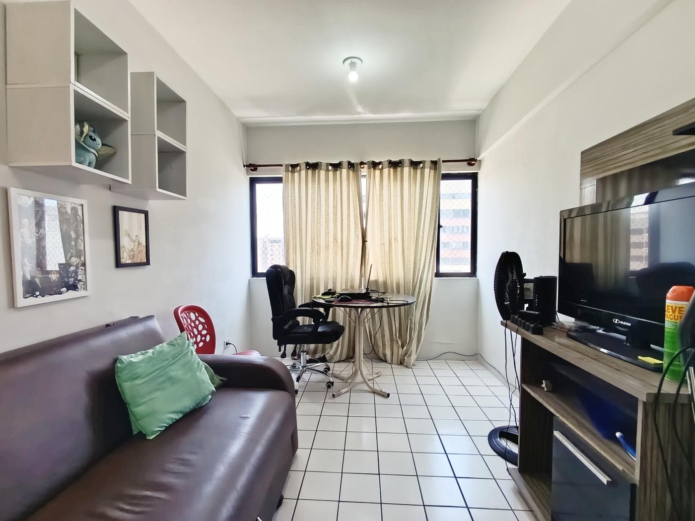 Apartamento à venda com 1 quarto, 38m² - Foto 2