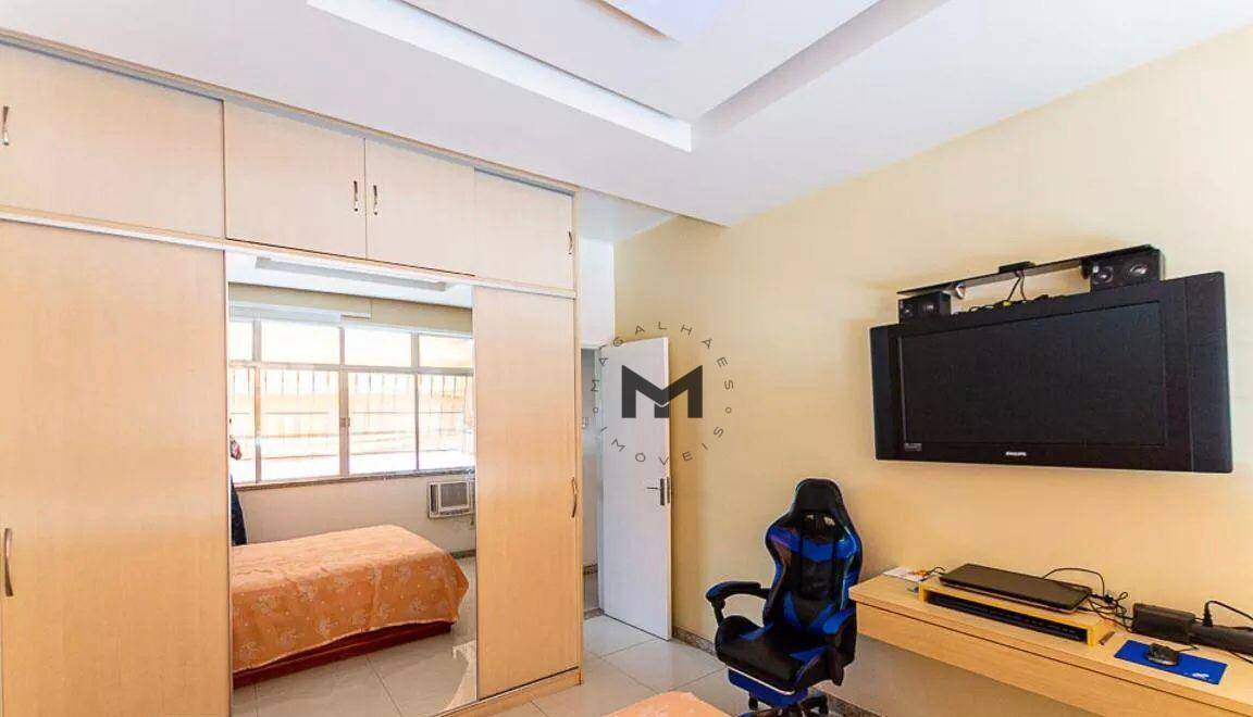 Apartamento à venda com 3 quartos, 137m² - Foto 11