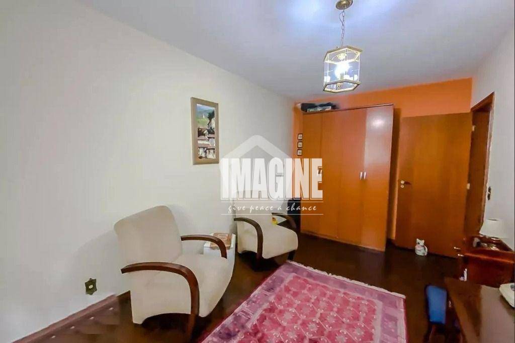 Sobrado à venda com 6 quartos, 400m² - Foto 11