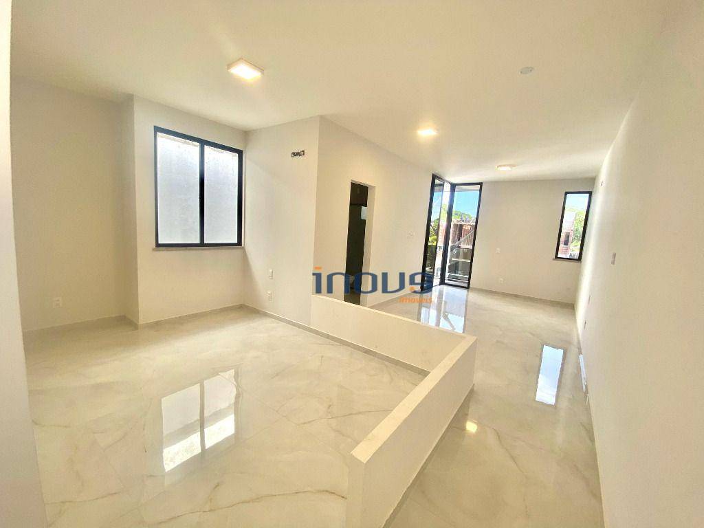 Casa à venda com 4 quartos, 144m² - Foto 26