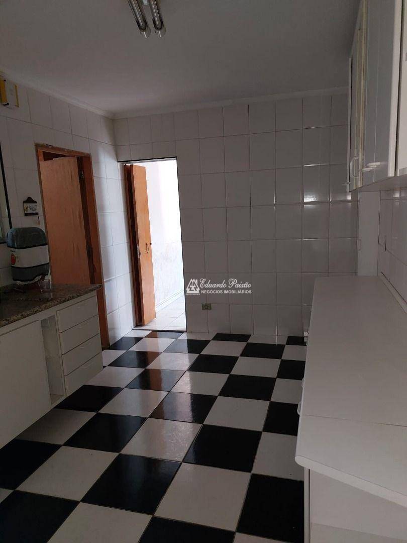 Casa à venda e aluguel com 2 quartos, 160m² - Foto 8