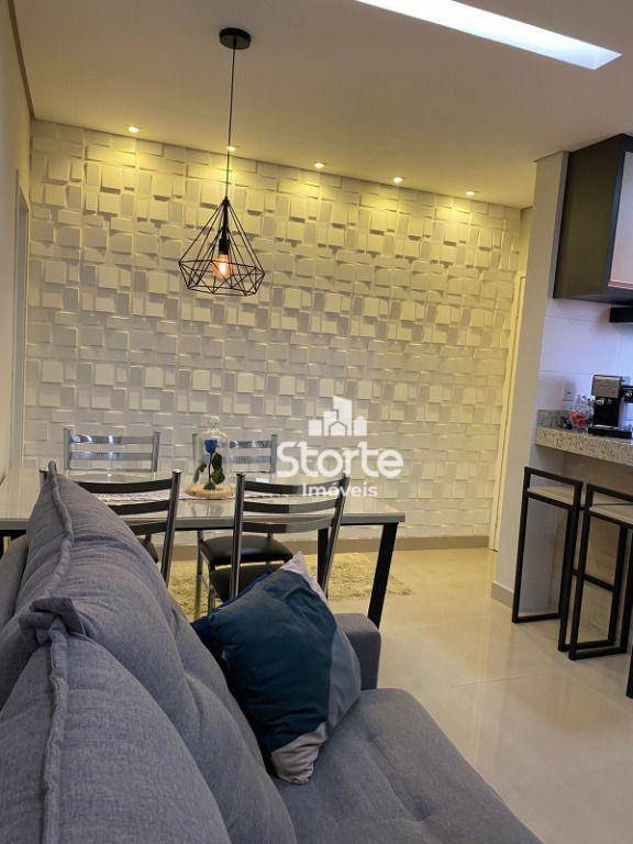 Apartamento à venda com 2 quartos, 62m² - Foto 2