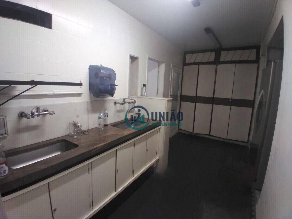 Apartamento à venda com 4 quartos, 250m² - Foto 9