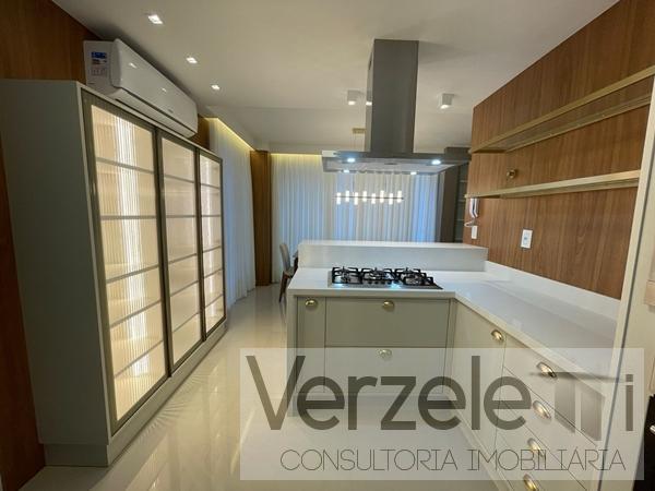 Apartamento à venda com 3 quartos, 136m² - Foto 8