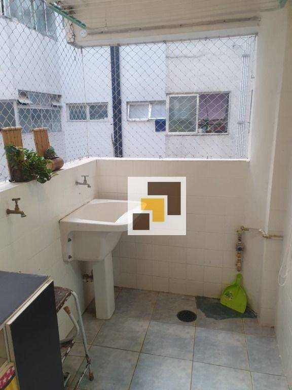 Apartamento para alugar com 2 quartos, 75m² - Foto 6