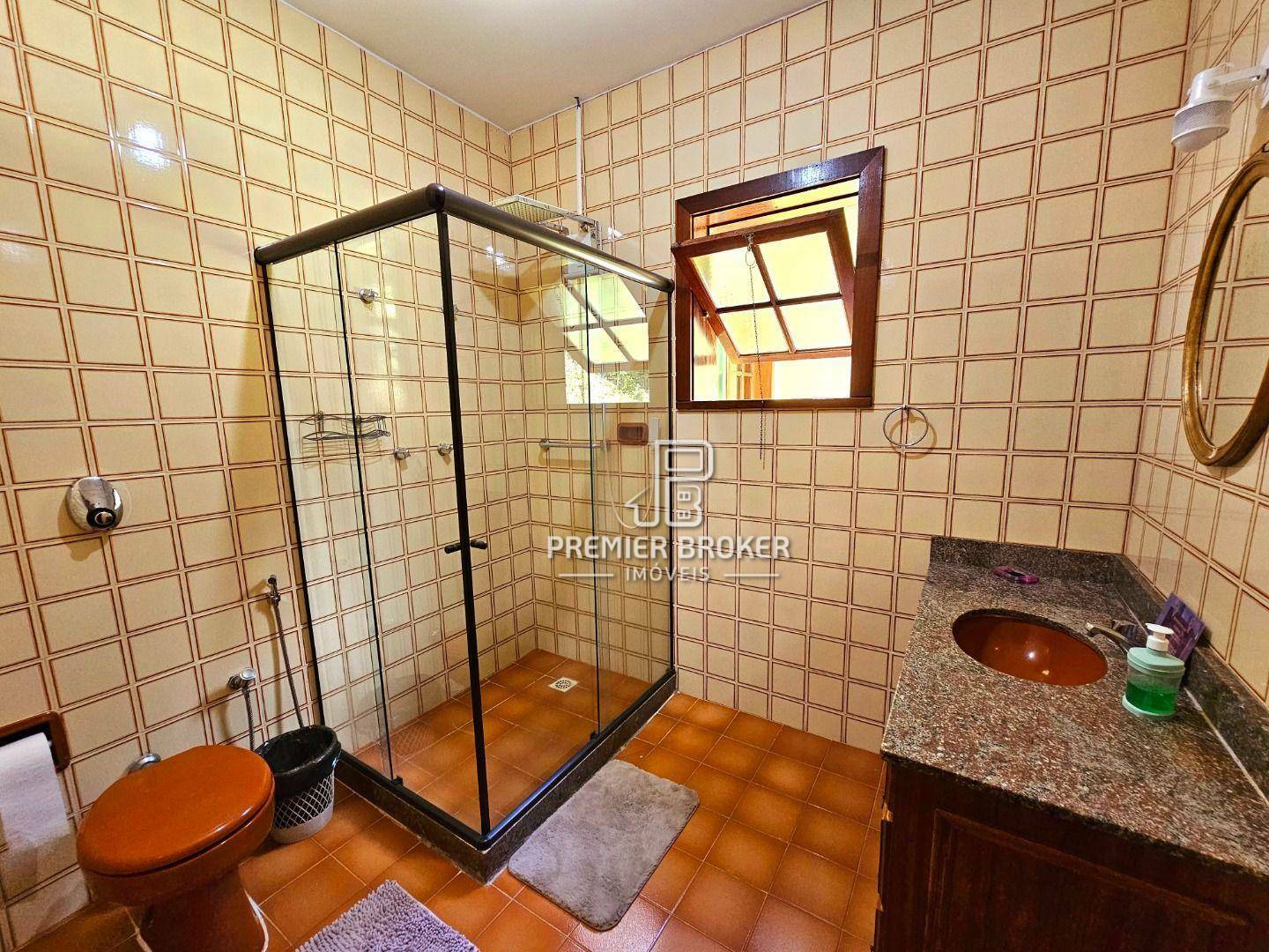 Casa à venda com 4 quartos, 350m² - Foto 26