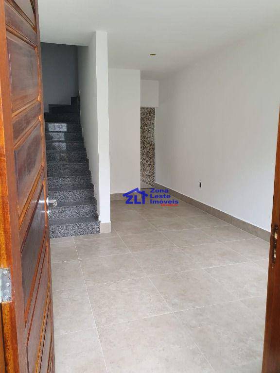 Sobrado à venda com 2 quartos, 67m² - Foto 2