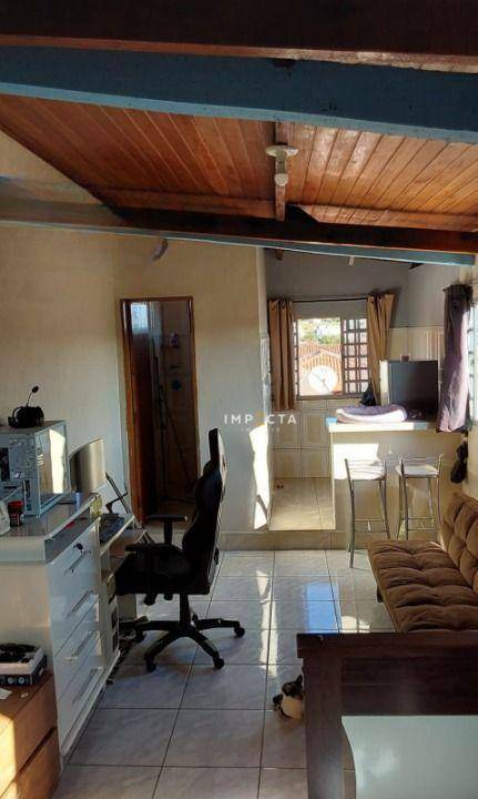 Casa à venda com 3 quartos, 197m² - Foto 10