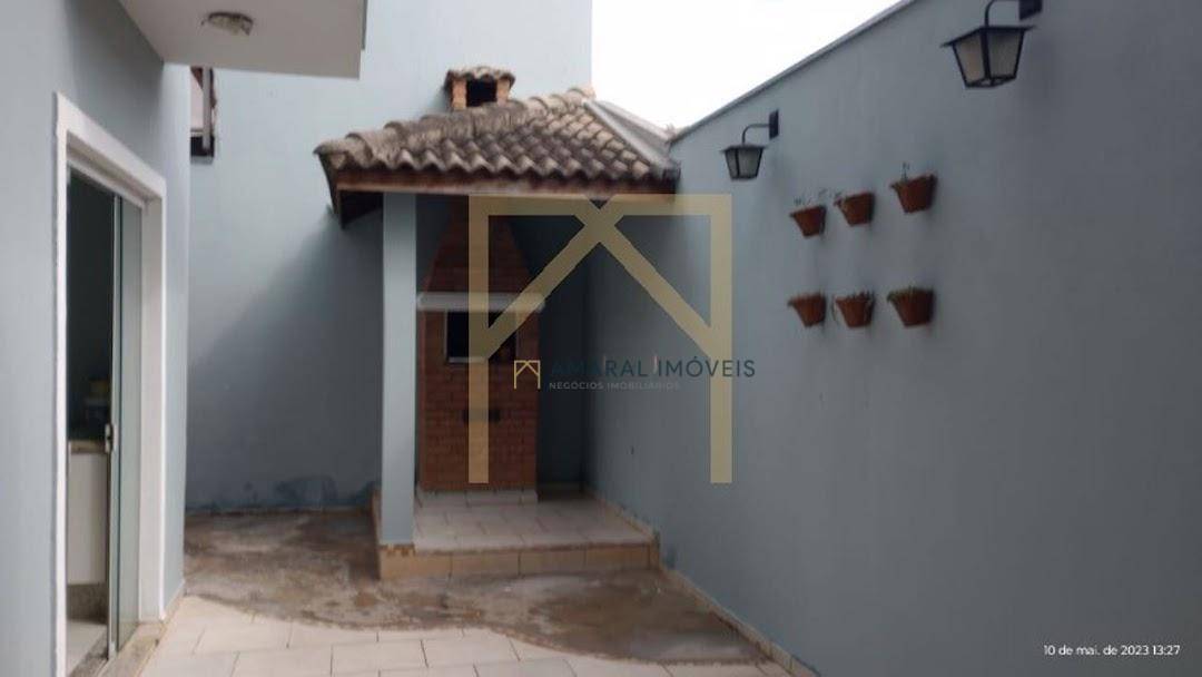 Casa à venda com 3 quartos, 140m² - Foto 9