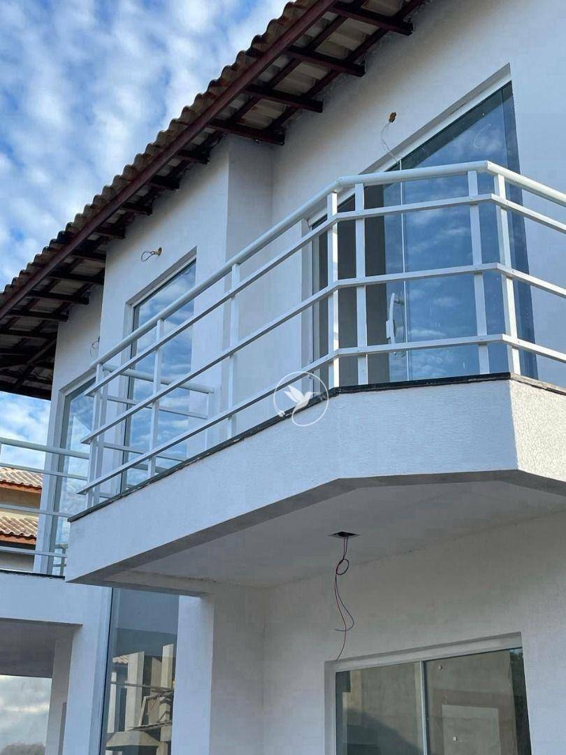 Casa de Condomínio à venda com 3 quartos, 100m² - Foto 3